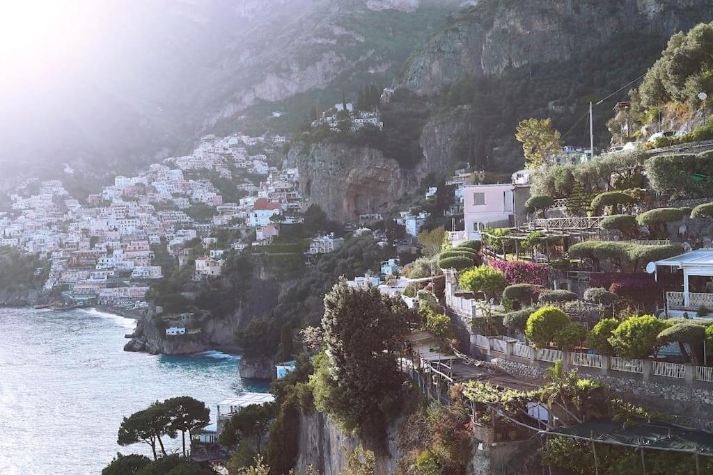 Casa Intiso - Two Double Bedroom Apartment Positano Buitenkant foto
