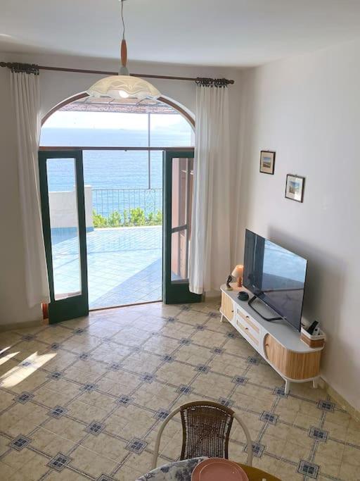 Casa Intiso - Two Double Bedroom Apartment Positano Buitenkant foto