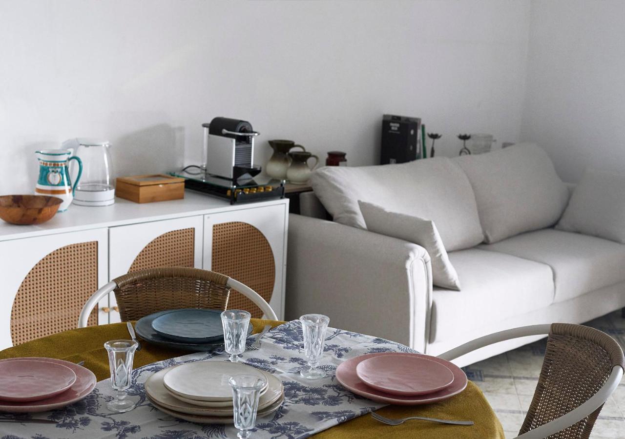 Casa Intiso - Two Double Bedroom Apartment Positano Buitenkant foto